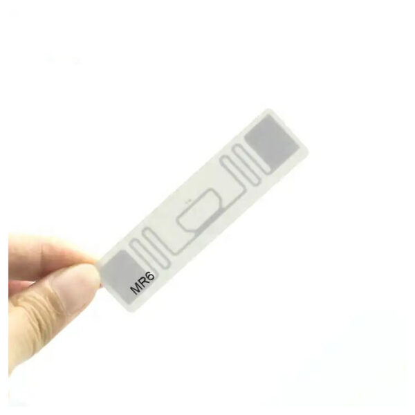 Dual-Frequency Laundry Tag for Towel Tracking