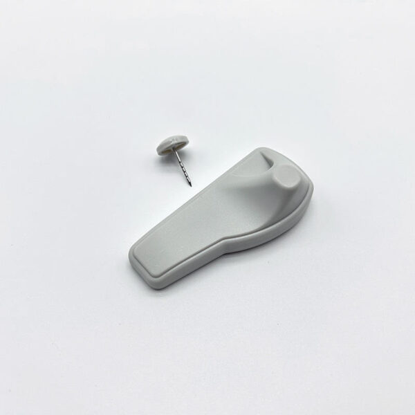 Dual-Frequency Textile RFID Tag For Garments